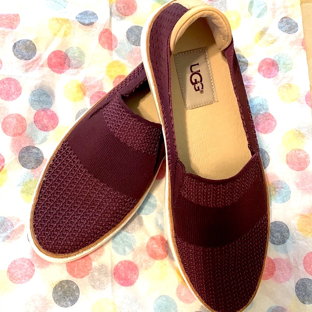 UGG SAMMY KNIT SLIP ON SNEAKER